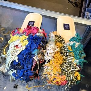 Colorful Men's Textured Sandals